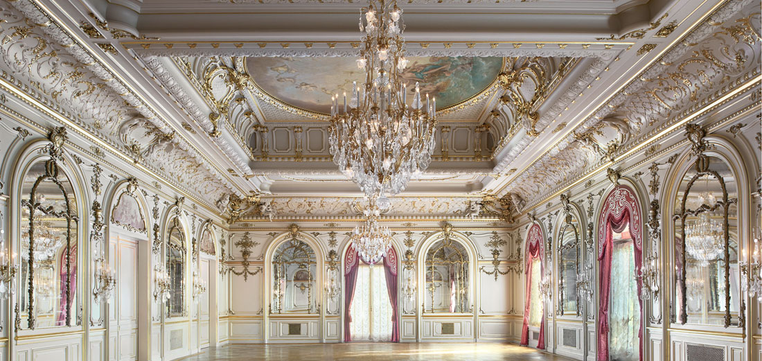 Cosmos CLub Dining Room